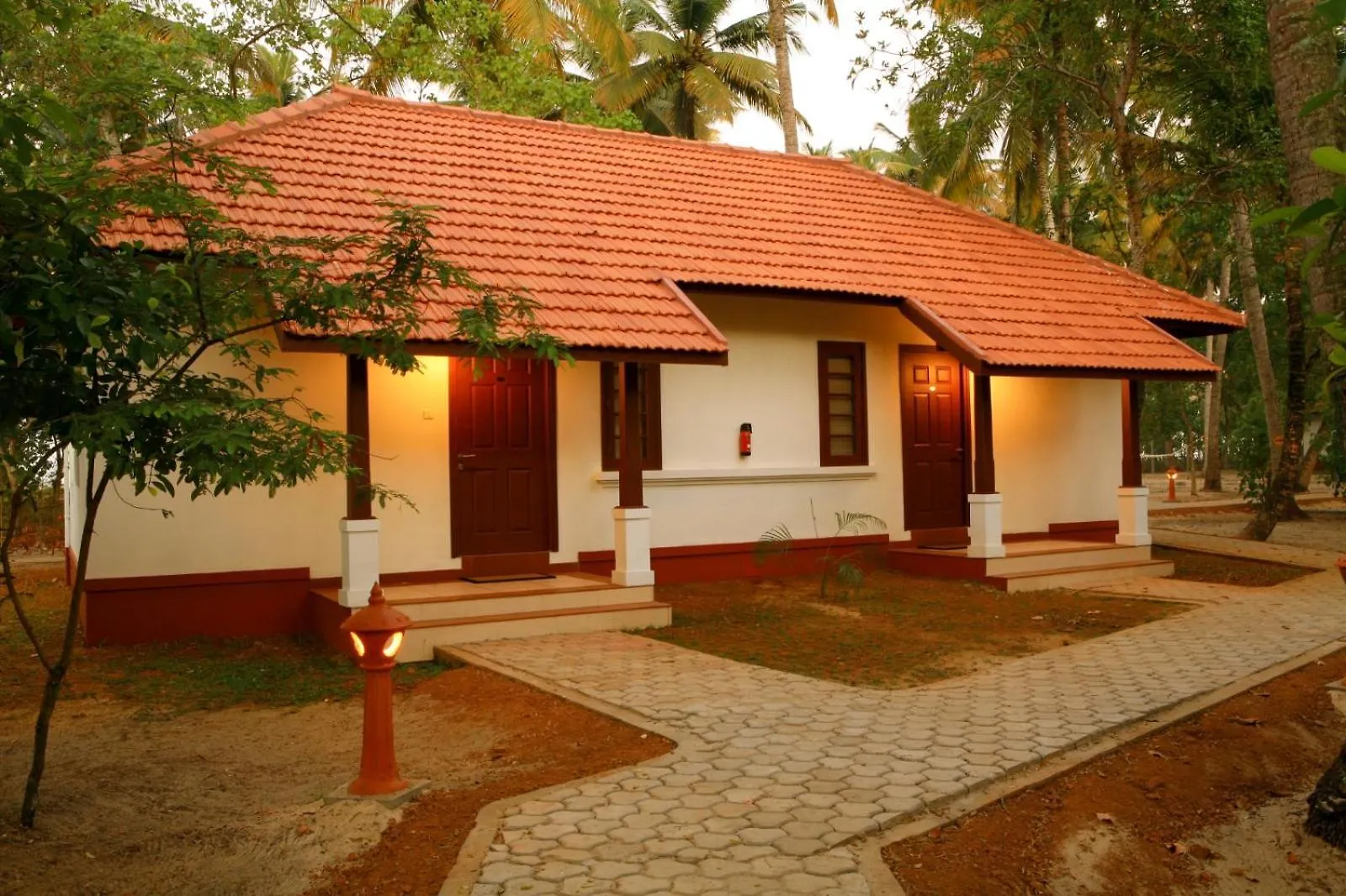 **** Resort Abad Turtle Beach Mararikulam India