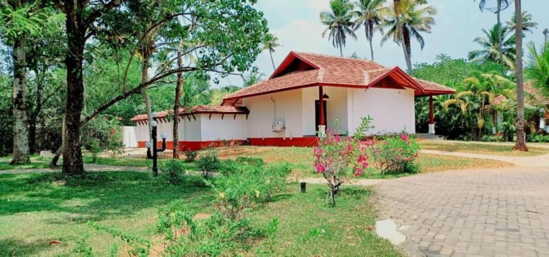 Abad Turtle Beach Mararikulam Resort