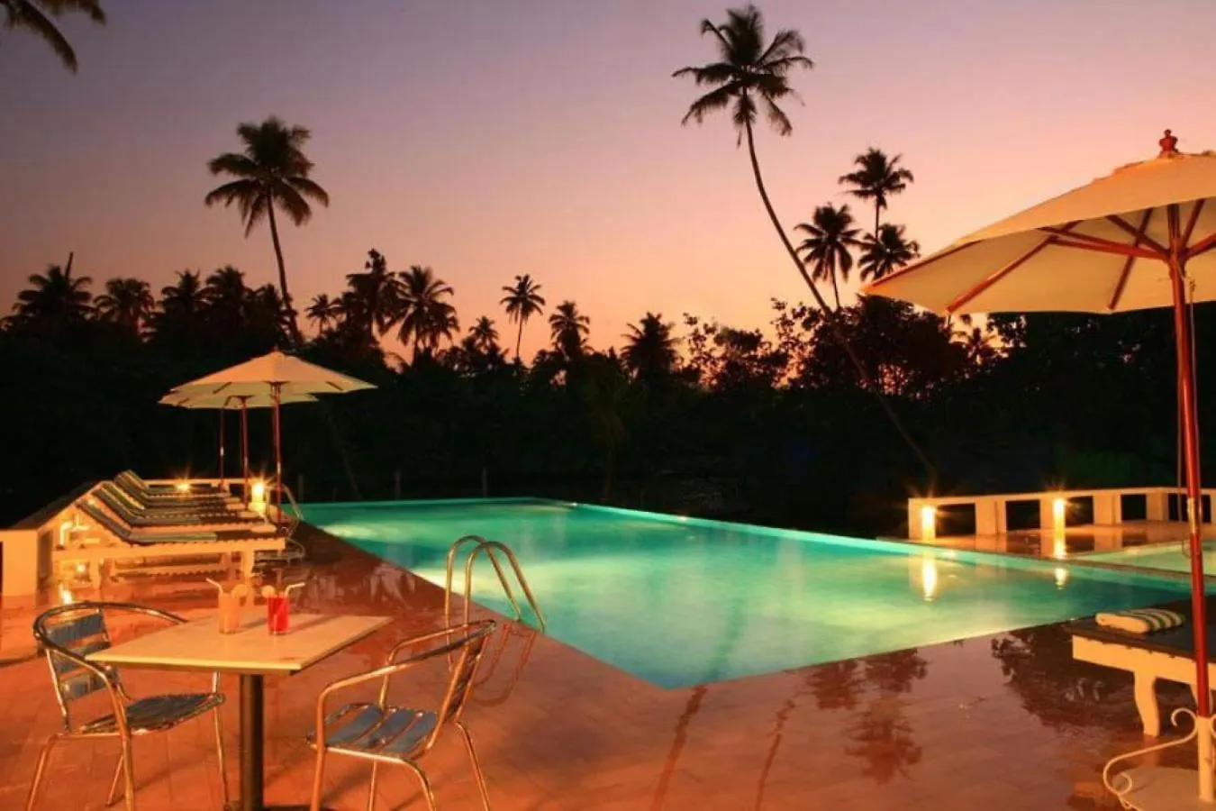 Abad Turtle Beach Mararikulam 4*,