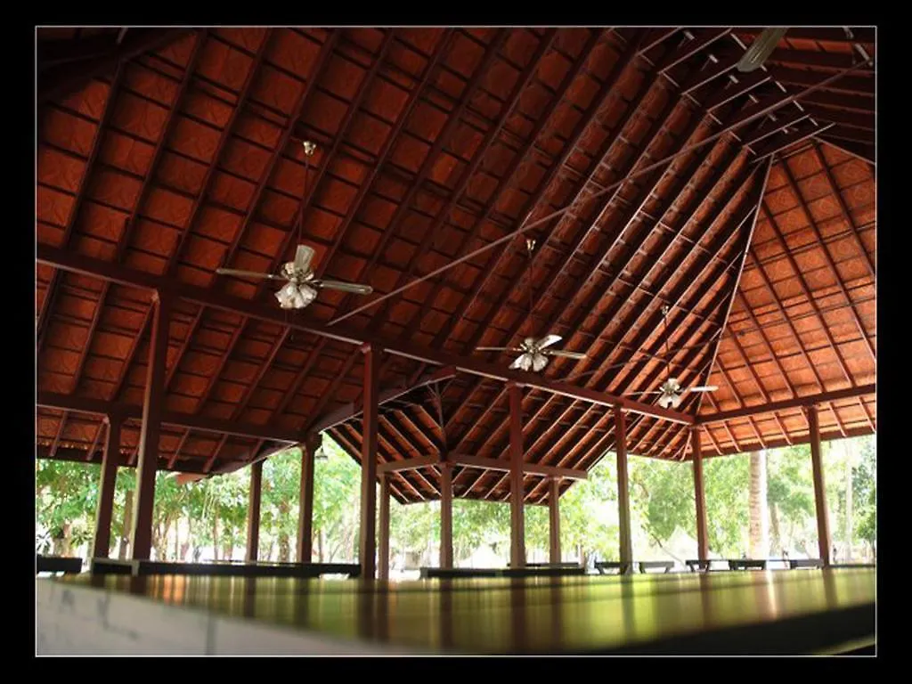 Abad Turtle Beach Mararikulam Resort